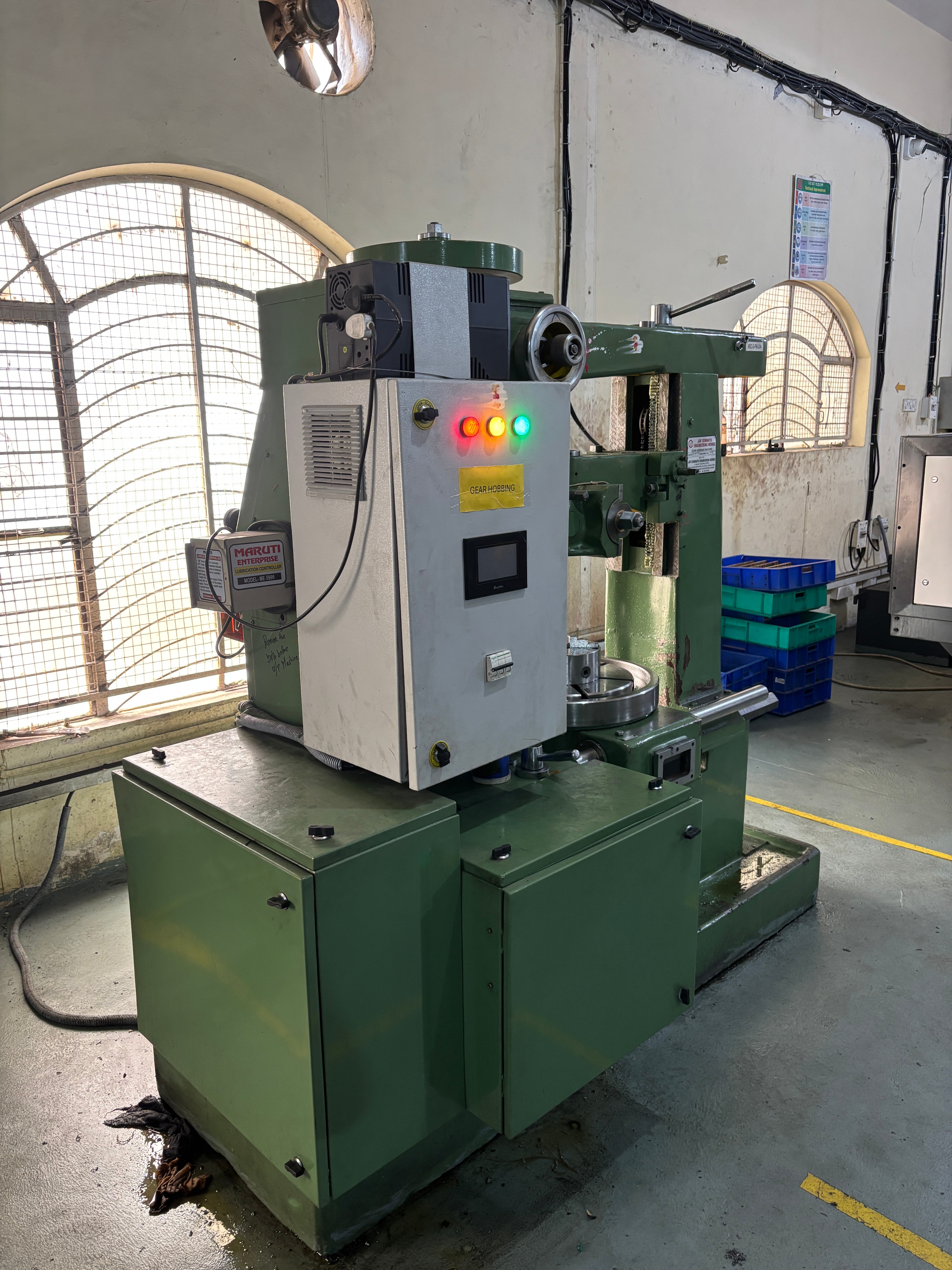 Gear hobbing machine in Mecwin facility